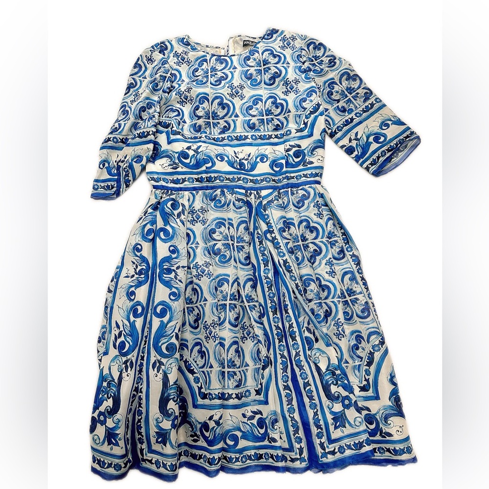 ❌sold❌Authentic Dolce & Gabbana Blue and White Floral Long Sleeve Dress
